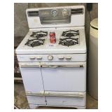 OLD CALORIC KITCHEN GAS STOVE