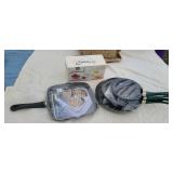 New skillets  & 4 pc bowl set.