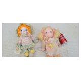 2 precious moment dolls