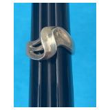 Sz.5.5 Sterling Silver Ring 4.25 Grams