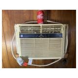 Kenmore 110 A/C Unit (works)