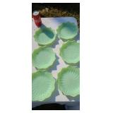 Fire king Jay died cabbag leaf plates.