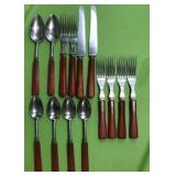 20 PC RED HANDLED FLATWARE USA