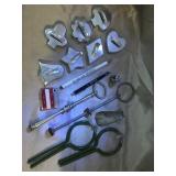TIN COOKIE CUTTERS, ADV PEN & PENCIL