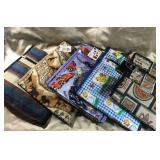 5 NEW TOTE BAGS, 4 HAVE COIN PURSES TO MATCH