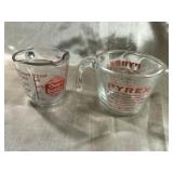 MEASURING CUPS