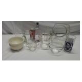 Glass ware. Fire king measuring cup, bowls and