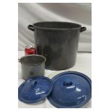 Splatter enamel ware stock pot and small pot. 3