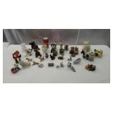 Figurines