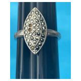 Sz.8 Sterling Silver Ring 3.40 Grams