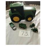 JOHN DEERE CASE & 4 TOYS