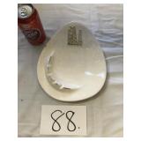 VINTAGE WHITE/GOLD OILFIELD ASHTRAY, SM CHIP