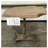 LITTLE ACCENT TABLE