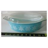 Retro Pyrex Snowflake Pattern Baking Dish