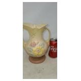 Hull  3-8 1/2" vase.