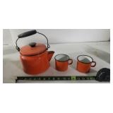 Graniteware Kettle & Cups