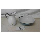 2 PIECES OF PORCELAIN