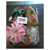 INDOOR/OUTDOOR FELT BIRDHOUSES - BIRDS CAN USE