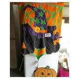 HALLOWEEN FLAG, POLE AND PUMPKIN