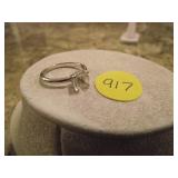 COSTUME SILVER TONE RING