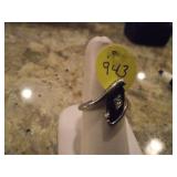 18 KT. HGE...BLACK ONYX RING...8