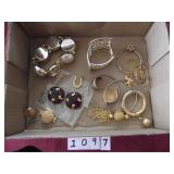 LOT OF MISC. JEWELRY...SOME MY BE BROKEN