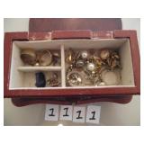 VINTAGE JEWELRY BOX & MISC. JEWELRY