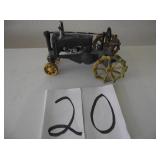 CAST IRON ANTIQUE TRACTOR