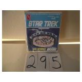 STAR-TREK COMMAND BRIDGE MODEL