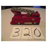 ANTIQUE METAL FIRETRUCK...EXCELLENT COND.