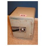 SENTRY VALVEGUARD MOD 1330 FLOOR SAFE WITH COMBO