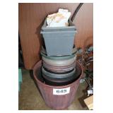 FLOWER POTS & GLOVES