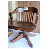 OLD WOOD OFFICE CHAIR