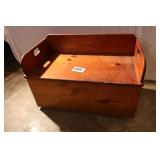 WOOD CHEST/BENCH TOY CHEST