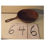 ANTIQUE CAST IRON SKILLET...LODGE
