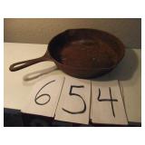 FAVORITE PIQUE WARE CAST IRON SKILLET