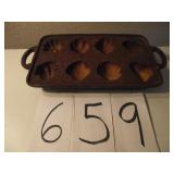 ANTIQUE CAST IRON MUFFIN PAN