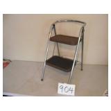 VINTAGE STEP STOOL