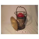ANTIQUE RAILROAD LANTERN, SIGNAL LIGHT
