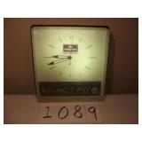 NAPA WIPERS STORE ADV. CLOCK