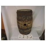 VINTAGE LARGE WHISKEY BARREL