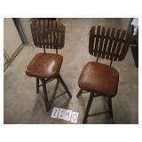 2 VINTAGE BAR STOOLS