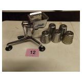 SALAD MASTER SLICER / GRATER