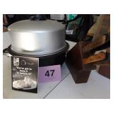 CONVECTION AIRE & KNIVES....NEW