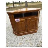 OAK CORNER TV STAND