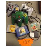 NINTENDO & SONY CONTROLLERS, 3 NINTENDO GAMES