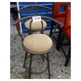 2 BAR STOOLS