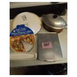 GEORGE FOREMAN, COOKBOOKS, ROOSTER, PANS