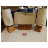 3 VINTAGE CERAMIC LAMPS