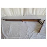 ANTIQUE CARPET STRETCHER